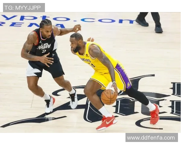 2018年勇士与篮网精彩对决全场回放重温篮球盛宴的激情与精彩瞬间 2018年勇士与篮网精彩对决全场回放重温篮球盛宴的激情与精彩瞬间